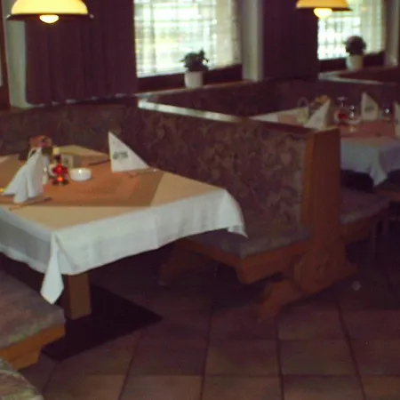 Zur Einkehr Gasthof 3*